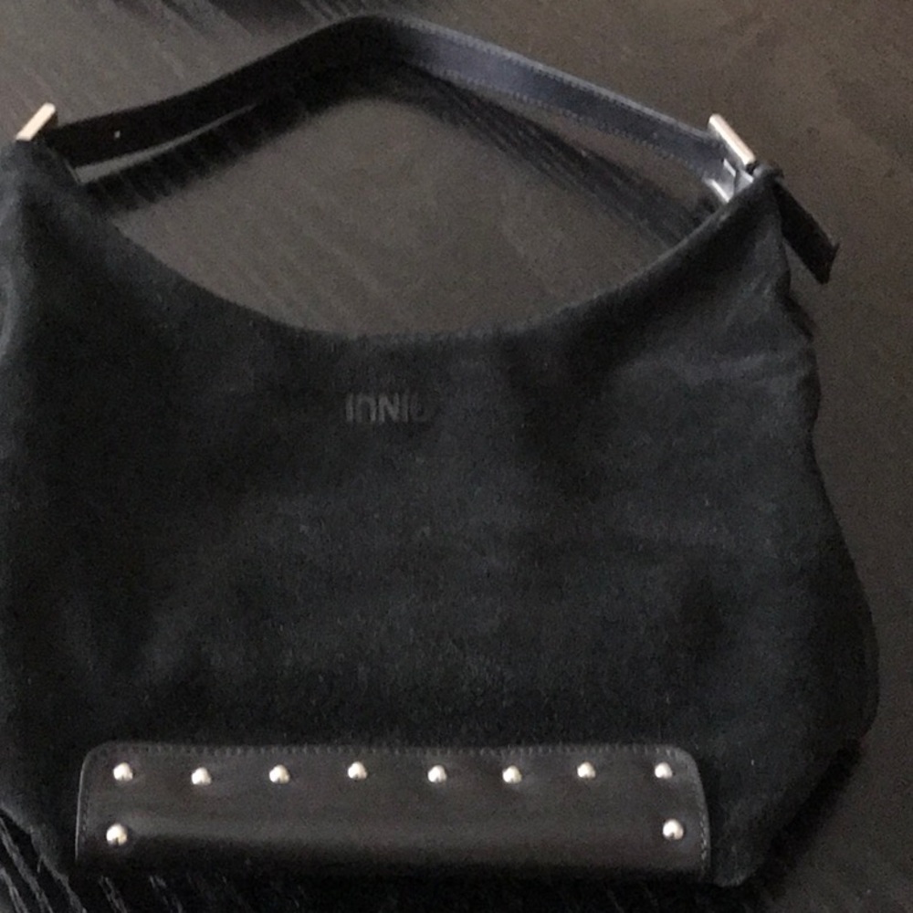 InNIU black suede bag